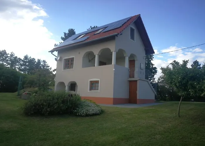 Bottyahat Guesthouse